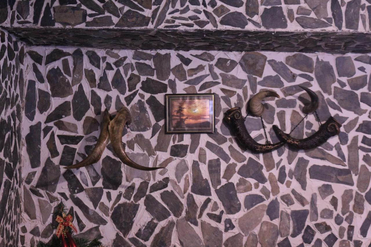 Inga Jafaridze Guesthouse Pele Mestia Ngoại thất bức ảnh